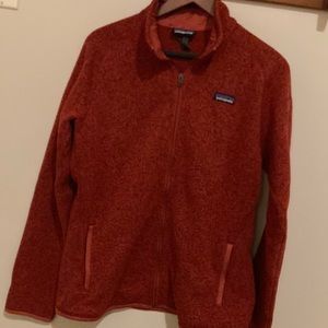 Red woman’s Patagonia size large EUC